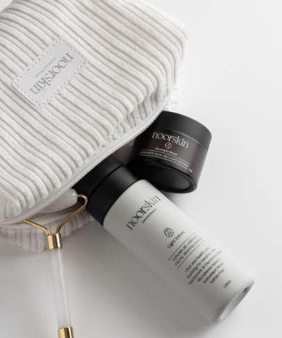 Necessaire ambientada