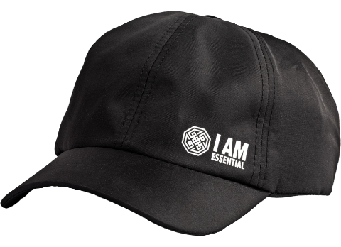 foto em detalhes do boné trucker com tecnologia dry fit para usar em treinos com a logo da essential nutrition