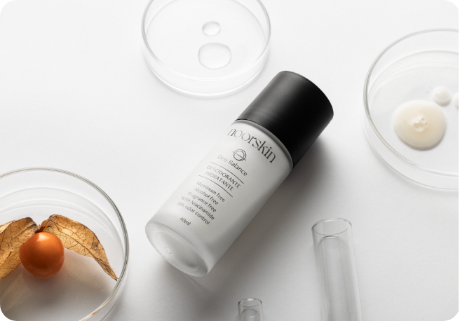 Deo Balance em uma composição com elementos de cuidado e hidratação