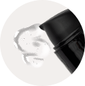 Imagem em preto e branco de um produto de maquiagem, representando Hormonios da Essentia Pharma.