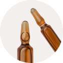 Duas ampolas injetáveis da Essentia Pharma com tampa marrom, contendo líquido transparente.